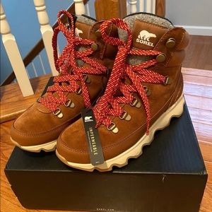 New! Sorel Kinetic Conquest Winter Snow Boot Brown Velvet Tan size 7